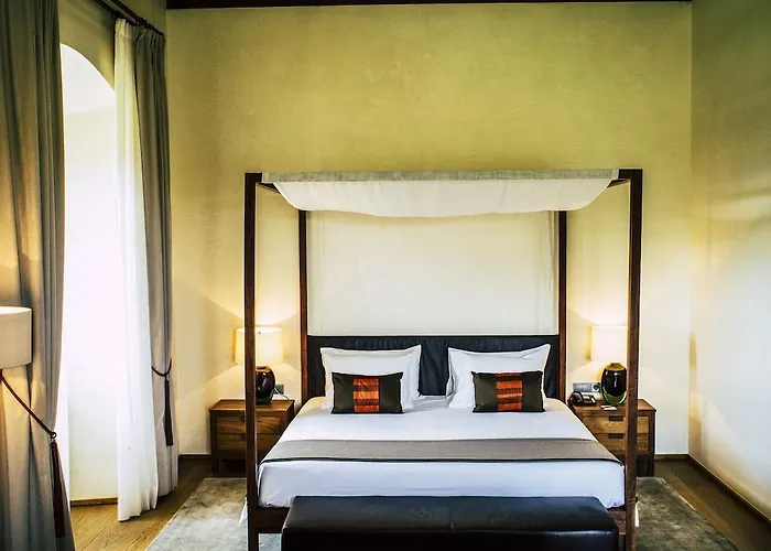 阿巴迪亚雷图尔塔勒多敏酒店