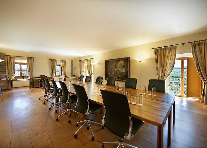 阿巴迪亚雷图尔塔勒多敏酒店 酒店